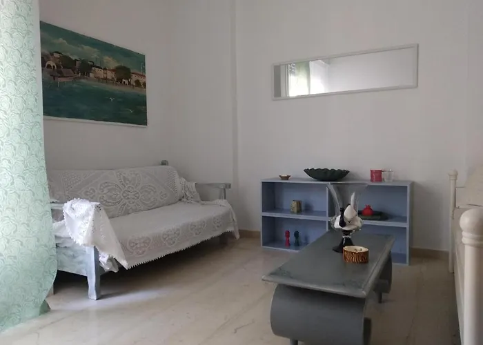 Experience An Easy Living Place Downtown In